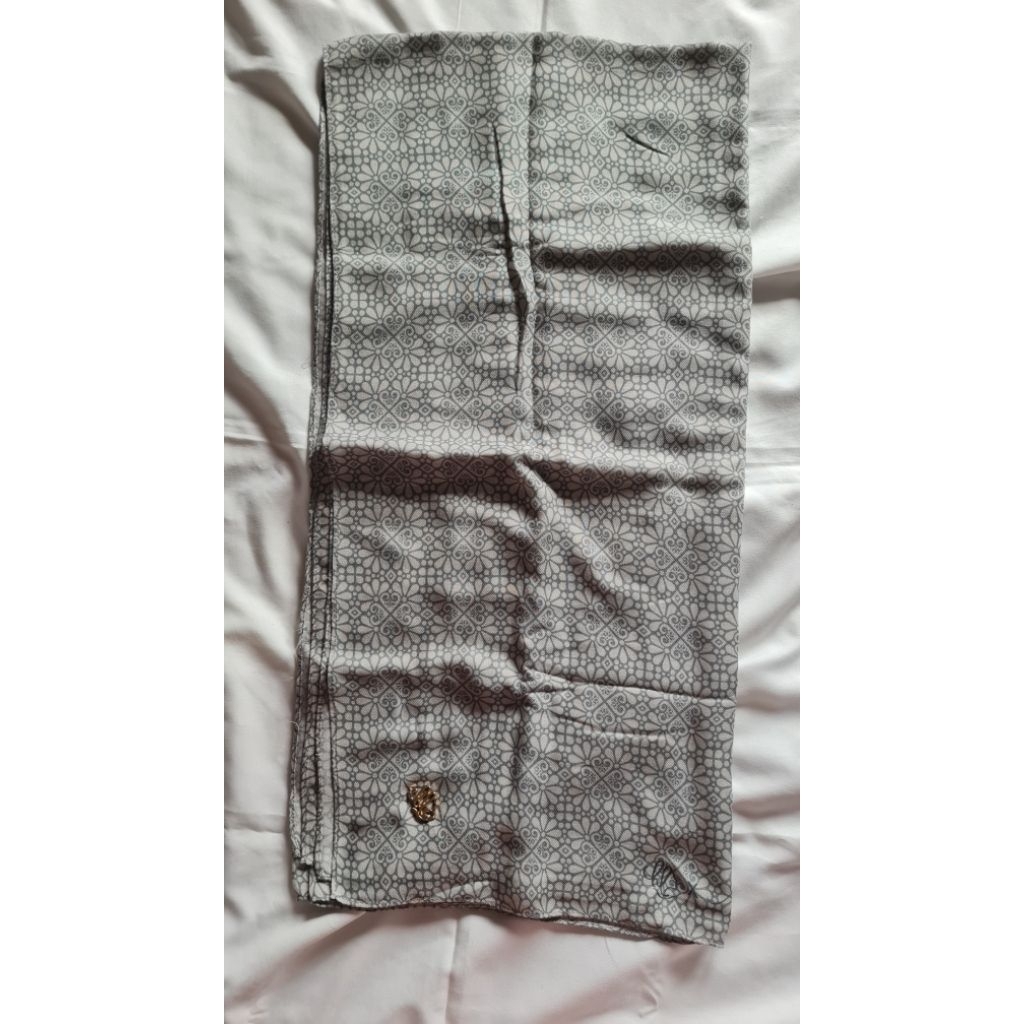 heaven lights  scarf  preloved