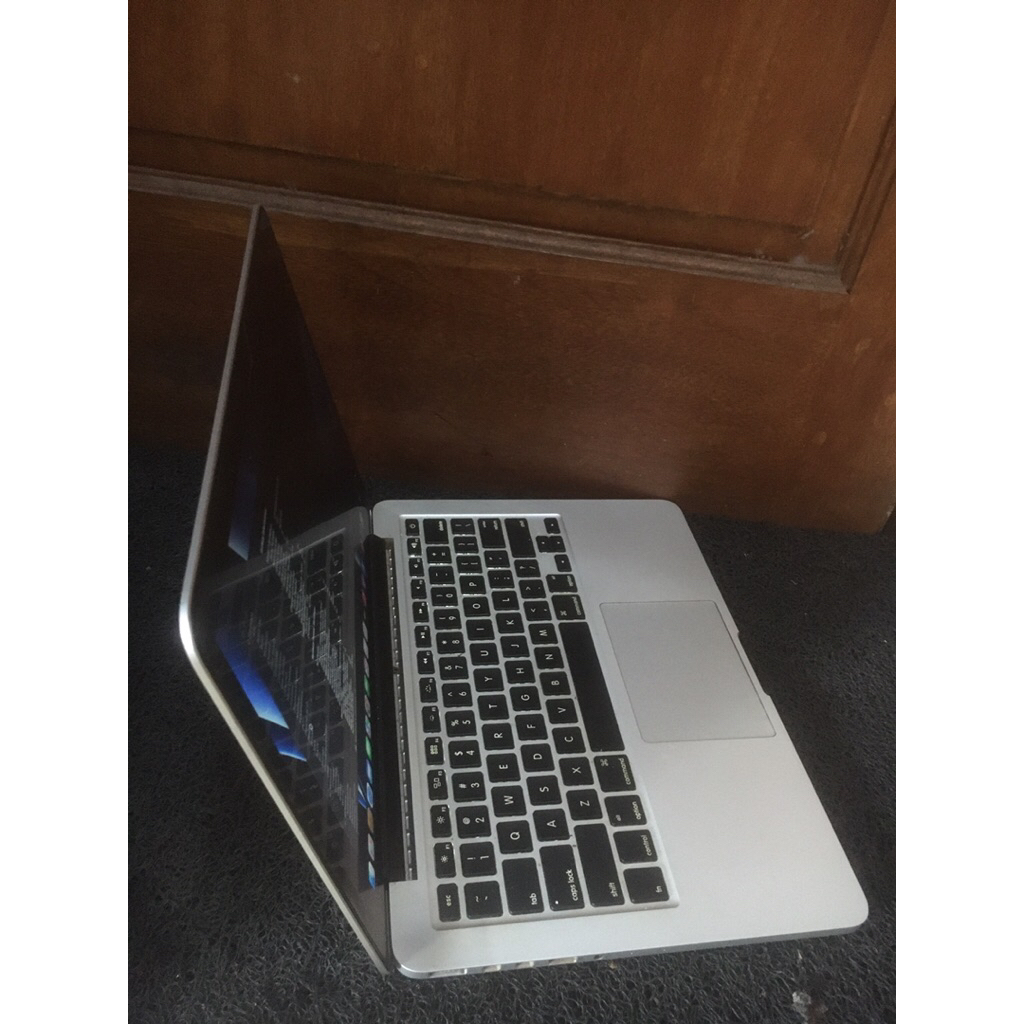 macbook pro 13inc 2015 retina core i7 ssd 16/512gb
