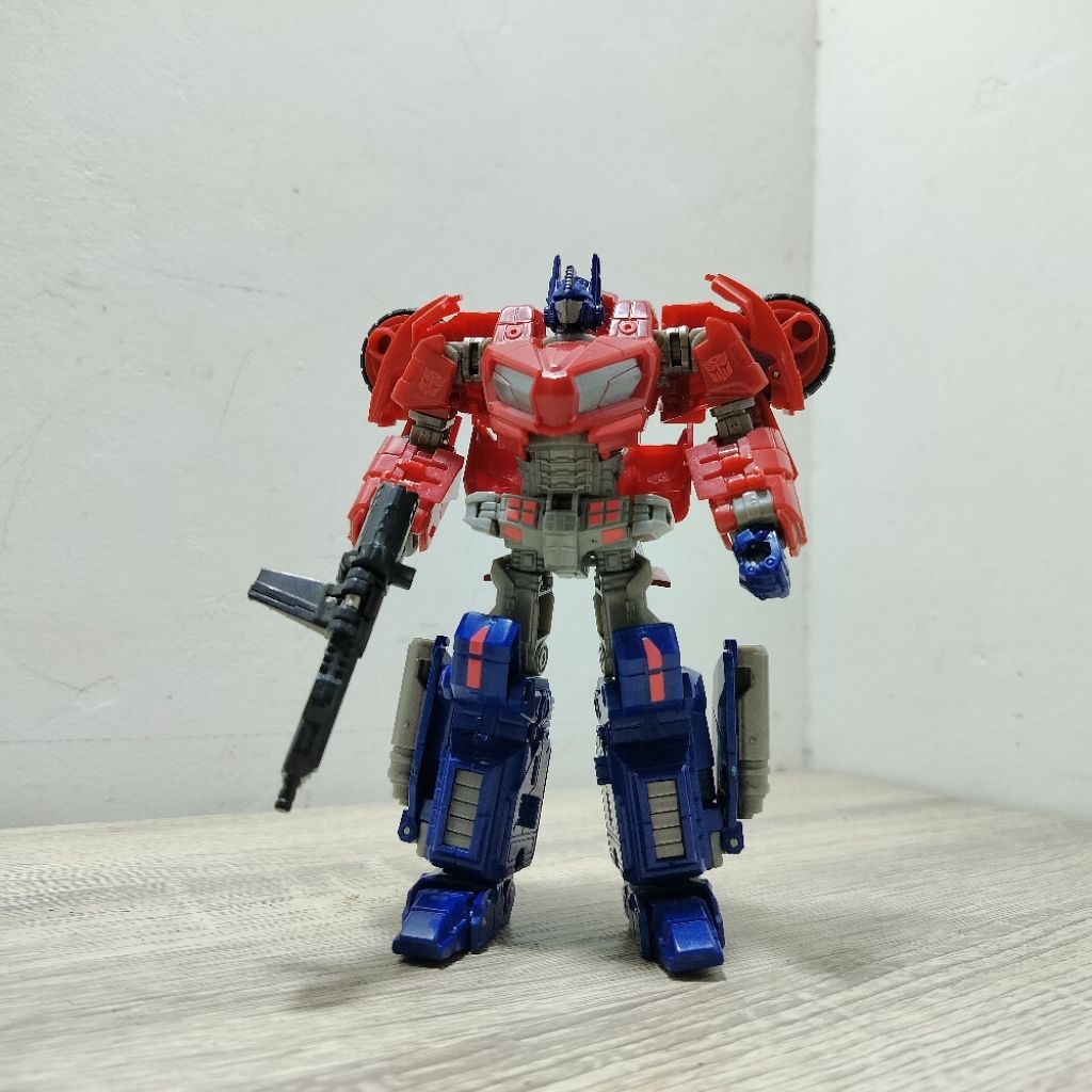 transformers WFC Optimus prime