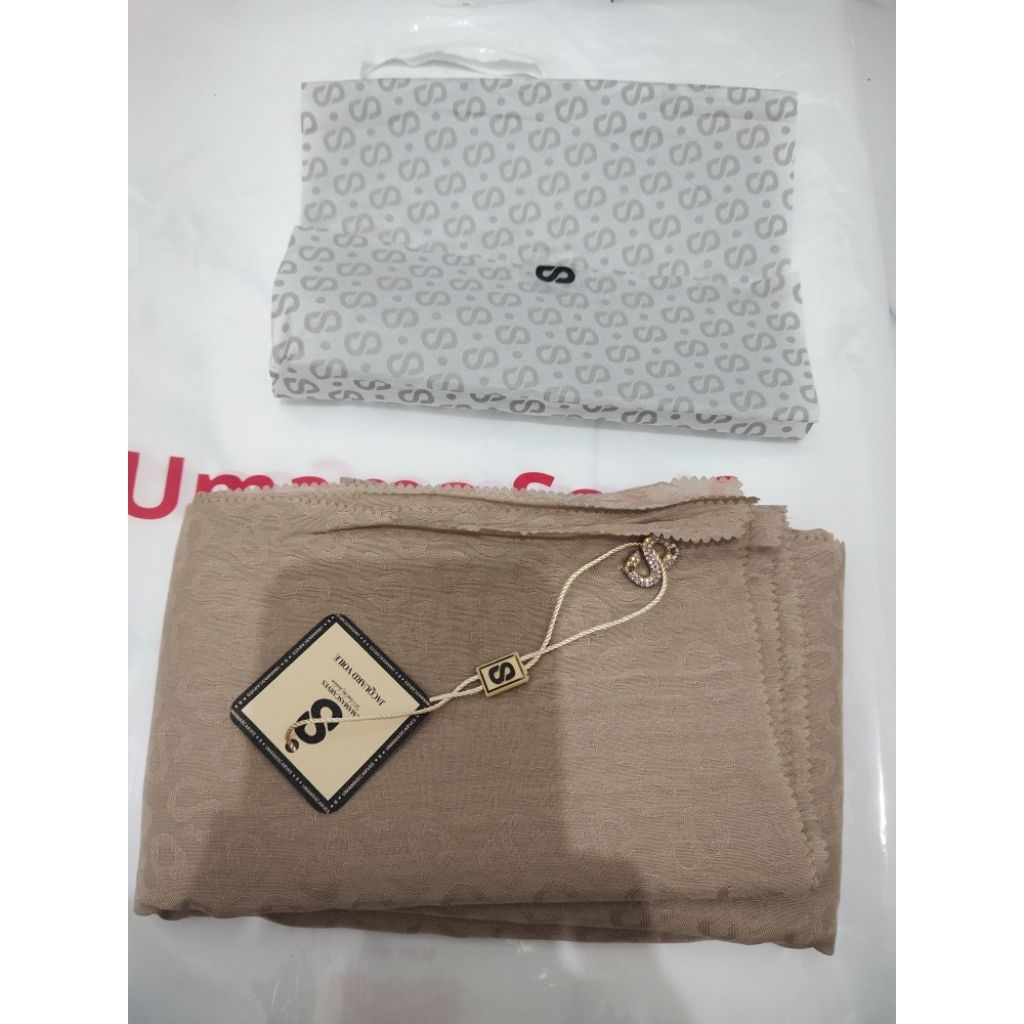 Umama Scarves