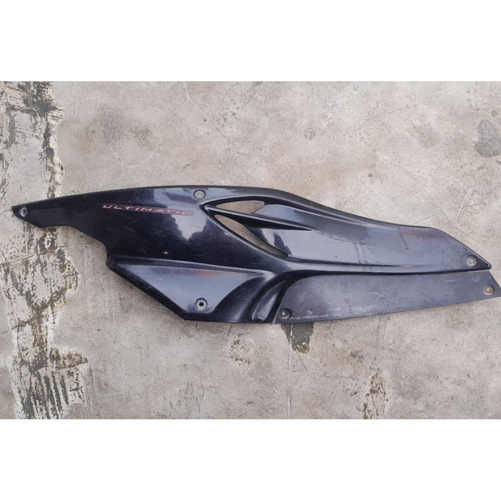 asli KANAN SAJA cover frame side sambungan body suzuki Skywave ori 2nd