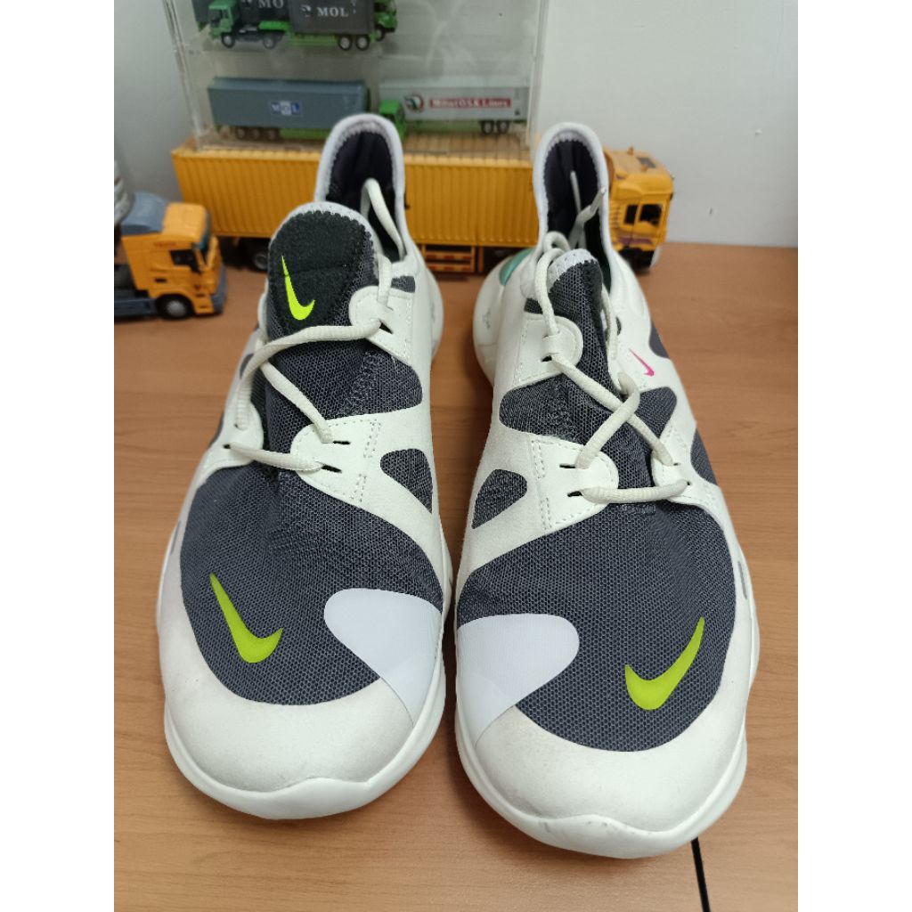 Sepatu NIKE Free RN Flyknit 5.0 Size 42 insole 265 koleksi pribadi