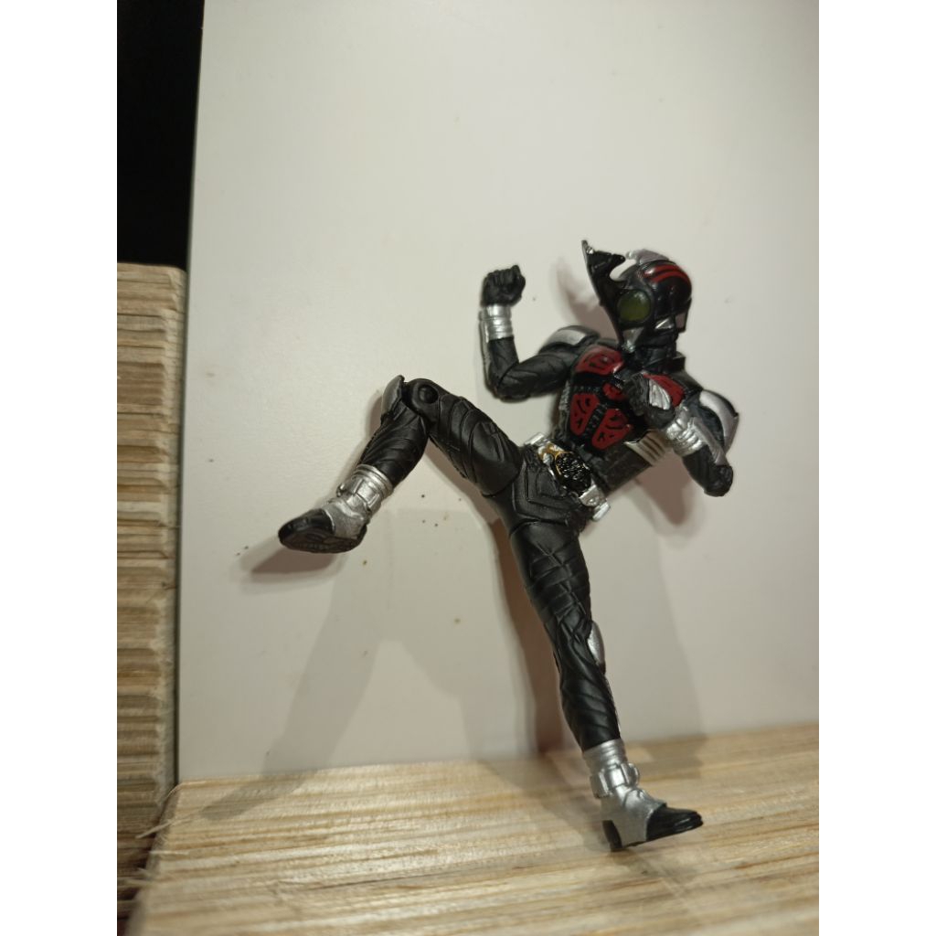 HG Kamen Rider Dark Kabuto