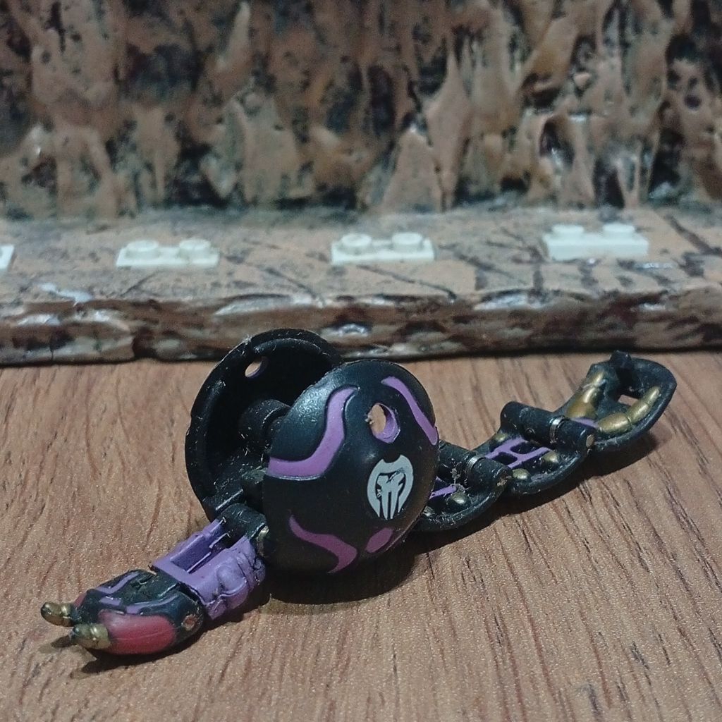 Bakugan Centipoid darkus