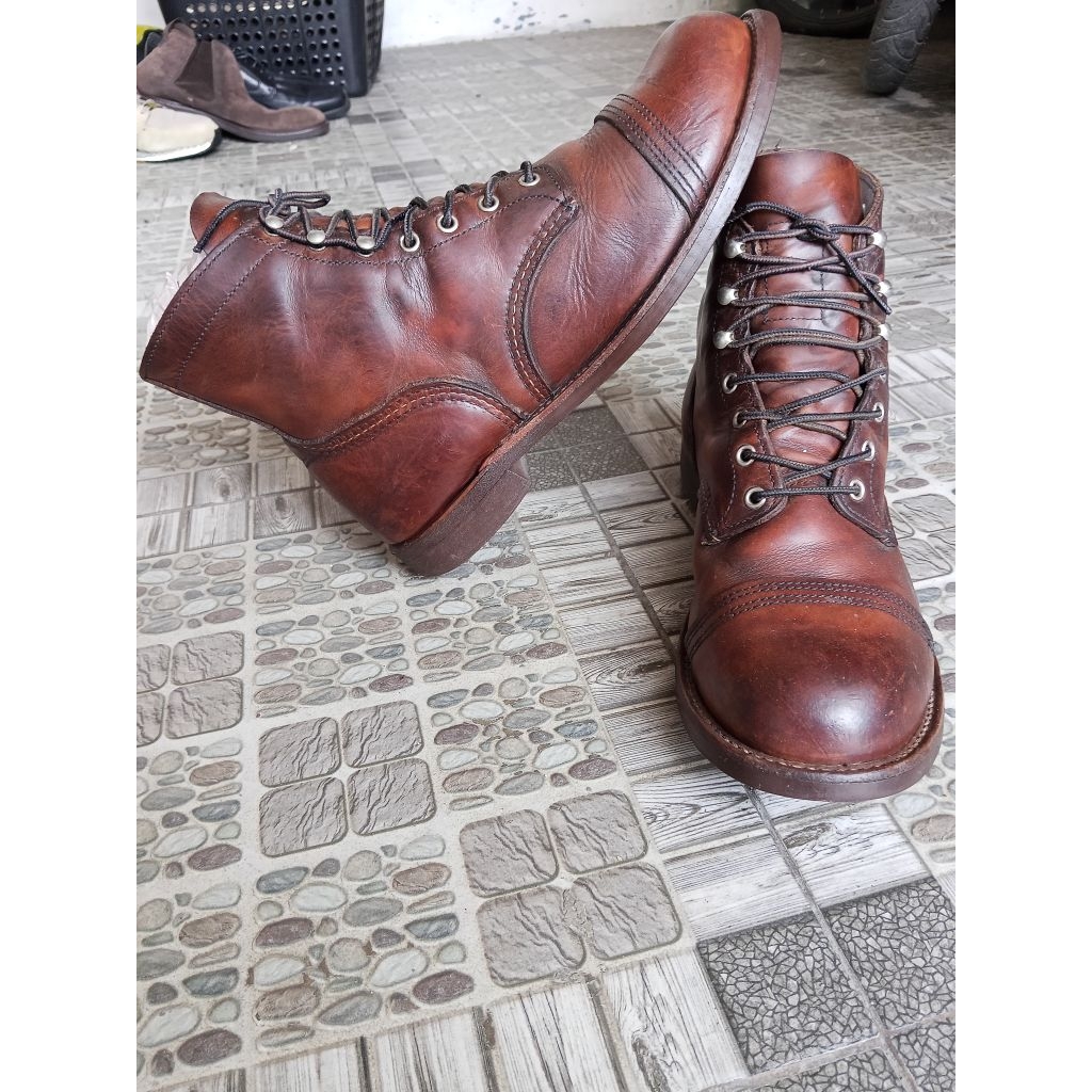sepatu RedWing iron ranger 8085 vibram sz 43 44 kulit