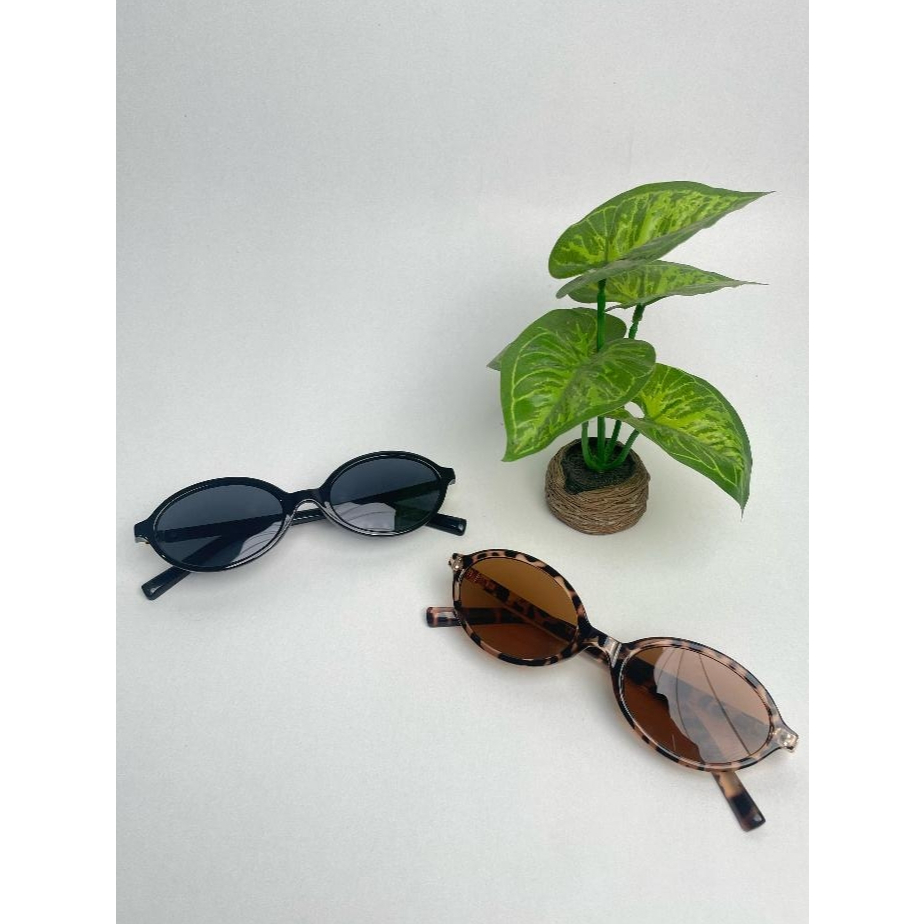 Miumiu OVAL Frame Kacamata Hitam Korea Anti UV Sunglasses Eyewear Pria Wanita