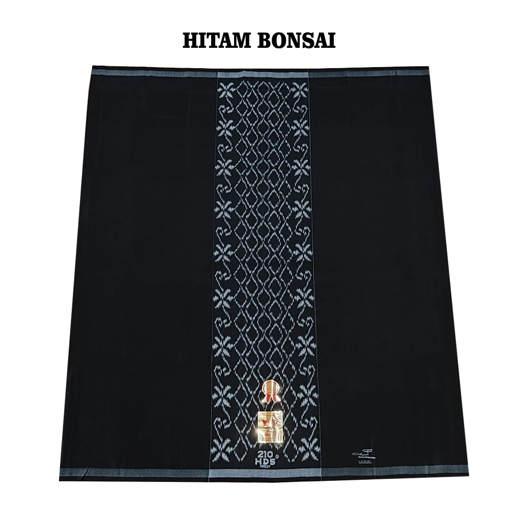 HDS WARNA HITAM / SARUNG HDS KHUSUS HITAM TUMPAL BELAKANG MOTIF