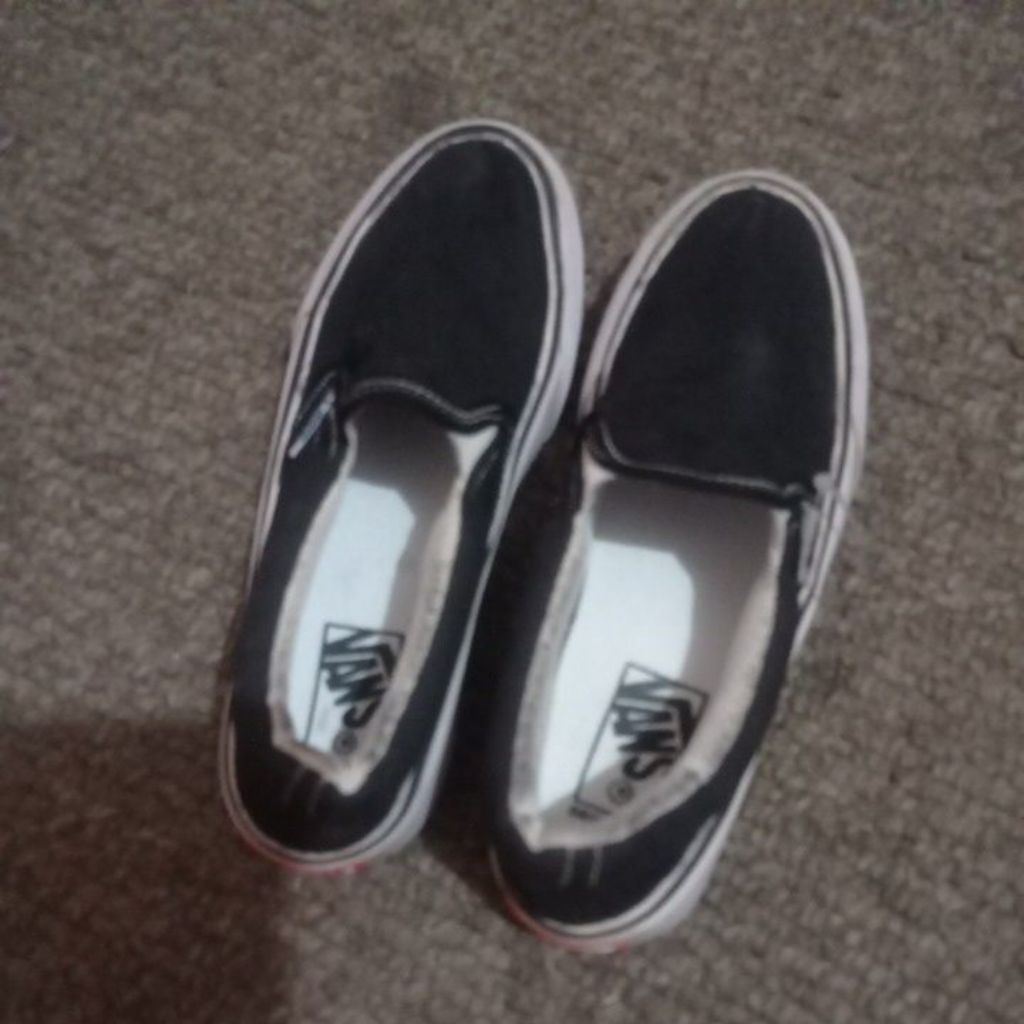 SEPATU  ANAK VANS (PRELOVED)