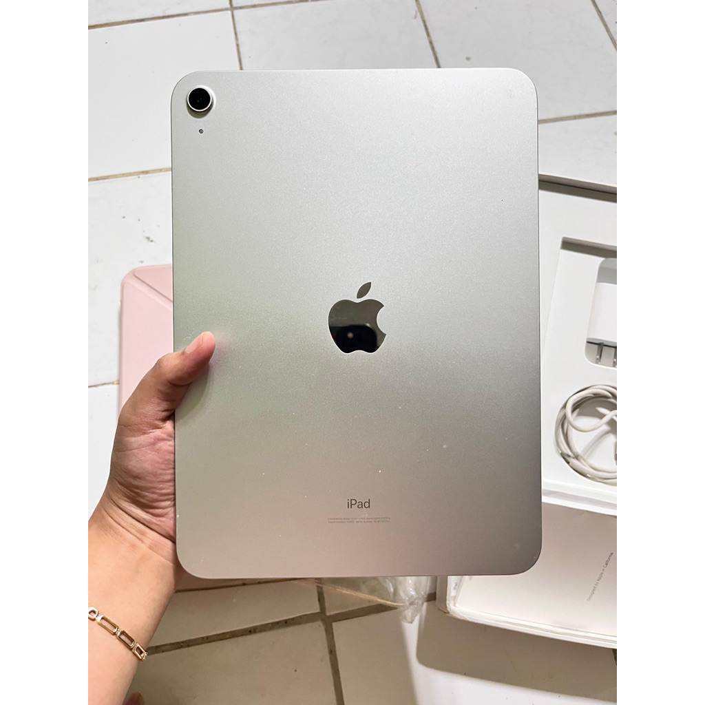 Ipad gen 10th 64gb Gray (bekas) Free Casing, Pencil, dan Wireless Keyboard