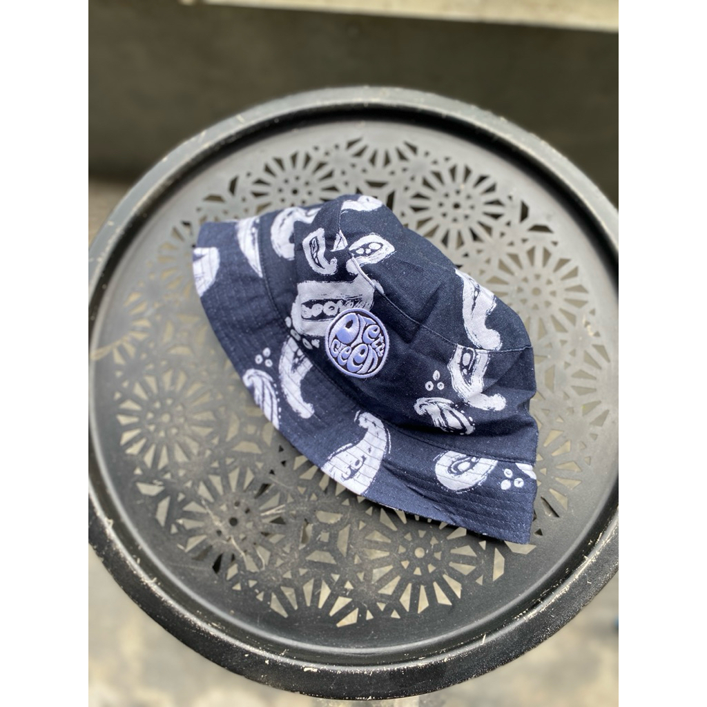 Bucket Hat Pretty Green Paisley Navy