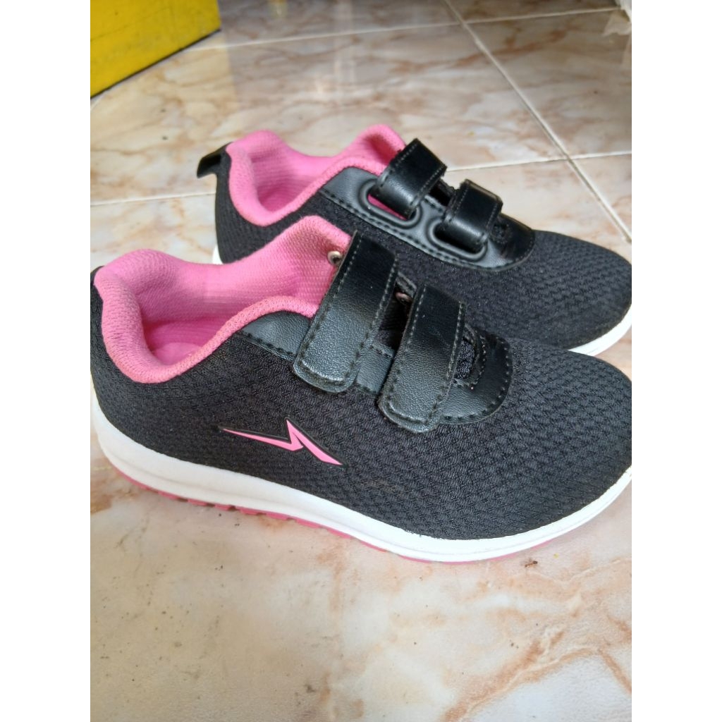 Sepatu ANDO No 30 Anak Perempuan TK SD kls I