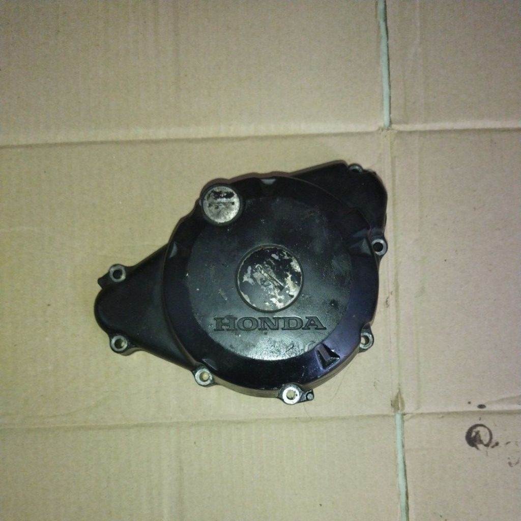 Blok magnet  kiri  Cbr 150 k45a copotan