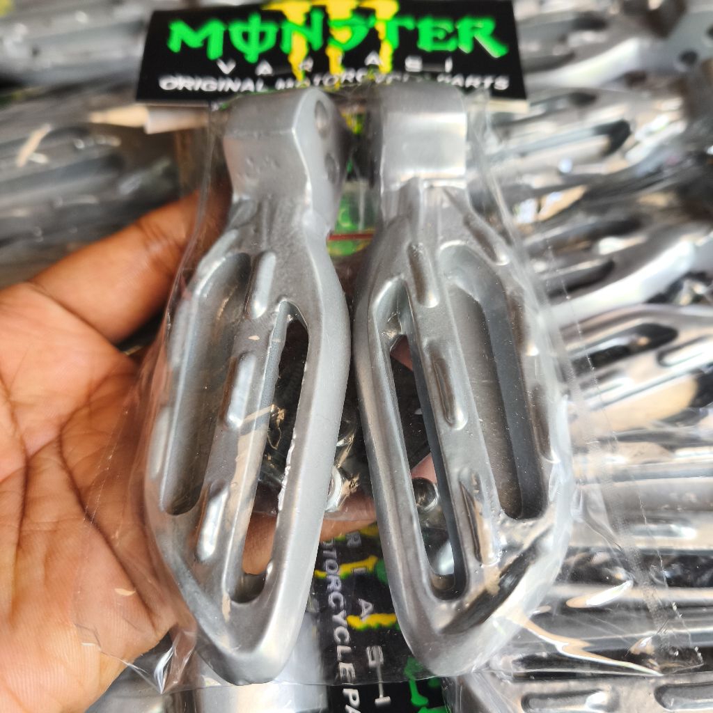 postep belakang scoopy model ori / bastep belakang scoopy model ori / footstep belakang scoopy model