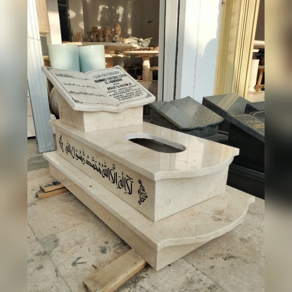 Kijing Makam Anak / Bayi Nisan Model Buku / Kitab Full Ukir Kaligrafi Marmer
