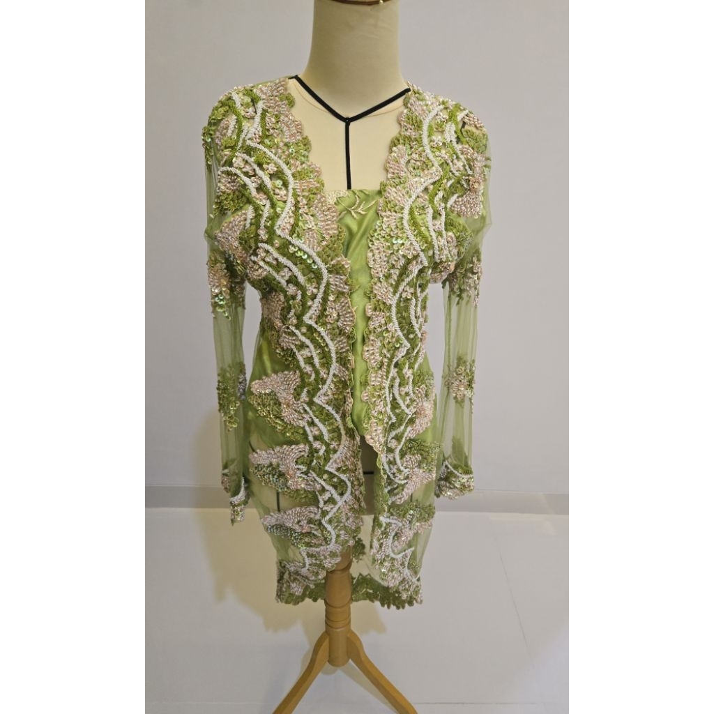 kebaya payet berat hijau daun