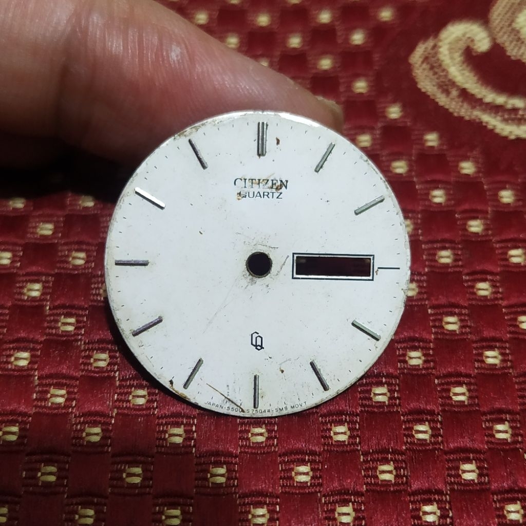 dial plate jam tangan pria citizen quartz