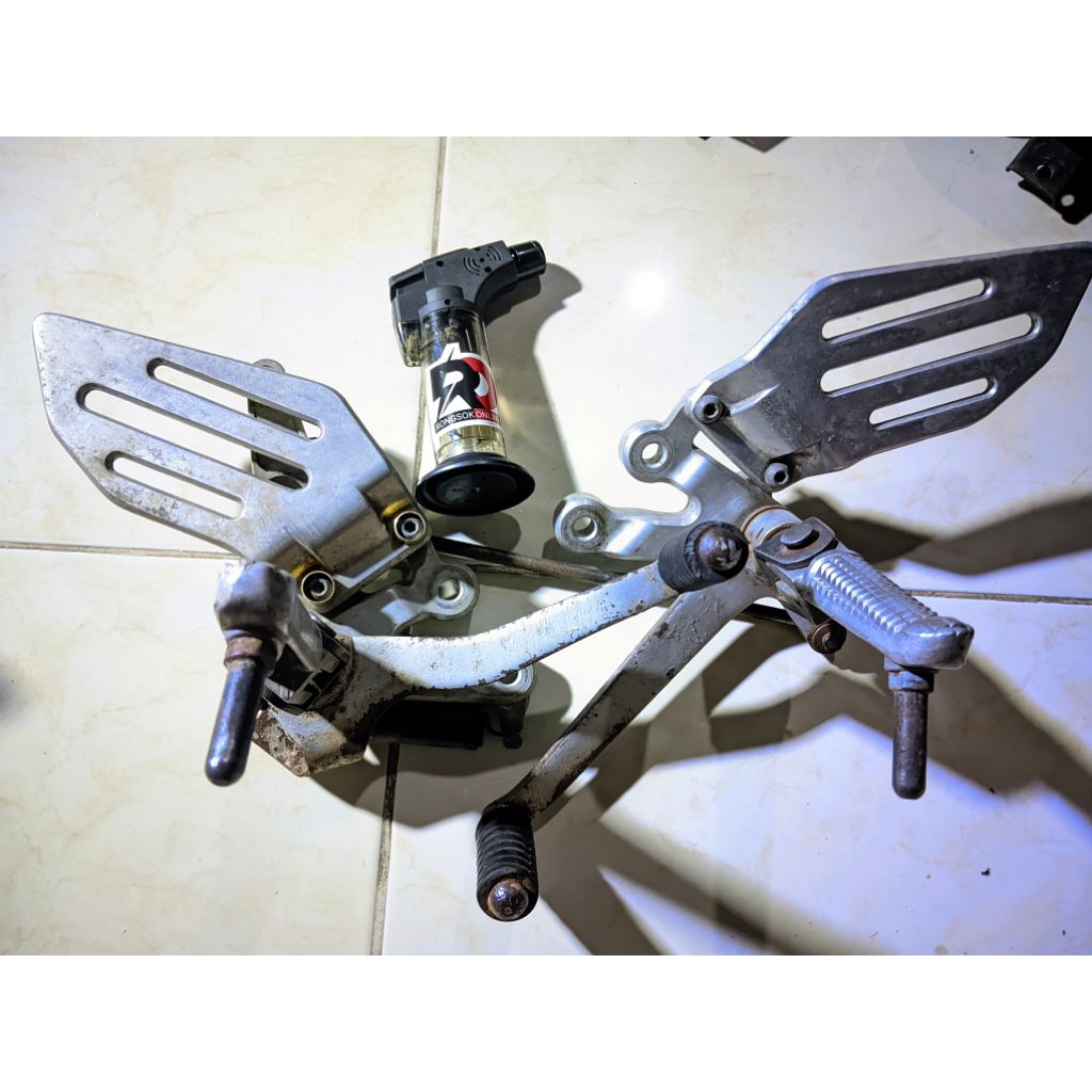 footstep depan R15 v2 postep depan R15 v2 pijakan step R15 V2 footstep depan R15 original postep R15