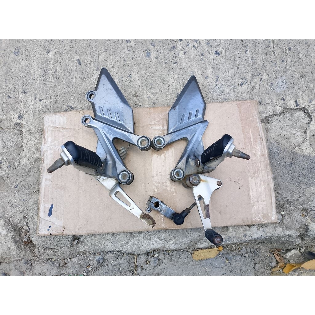 footstep depan ninja rr mono