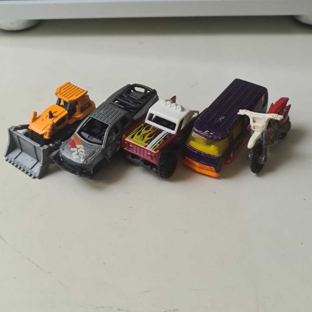 hot wheels matchbox loose junk unrivet