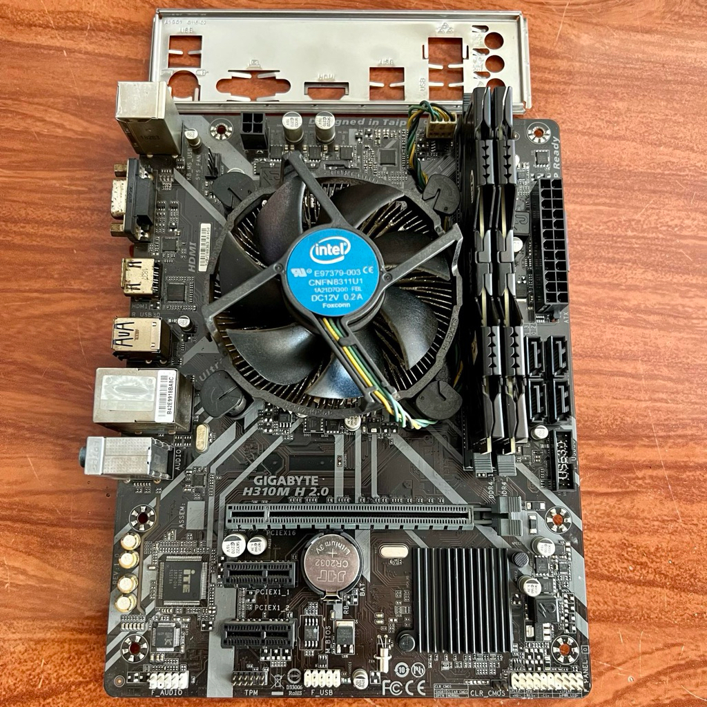 Komputer/Pc Intel Core i5 9400F RAM 8GB Mobo H310M