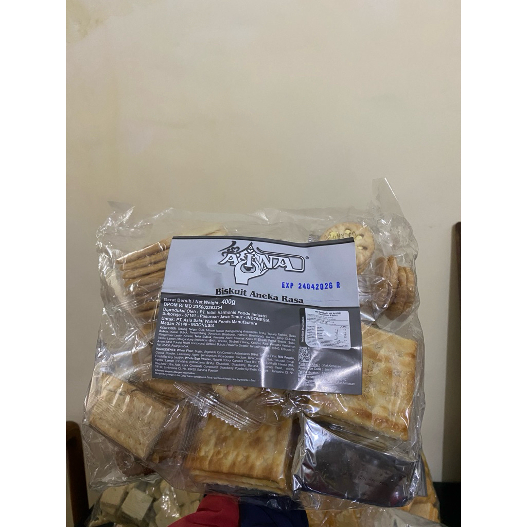Biskuit  campur inafood 400gr
