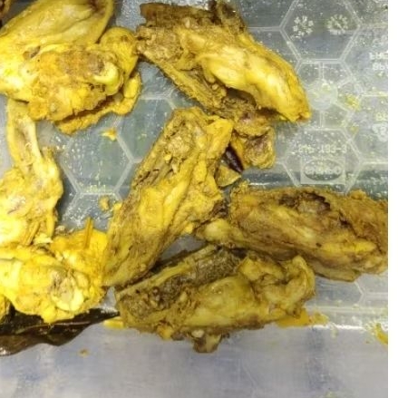 punggung ayam ungkep bumbu kuning/punggung ayam