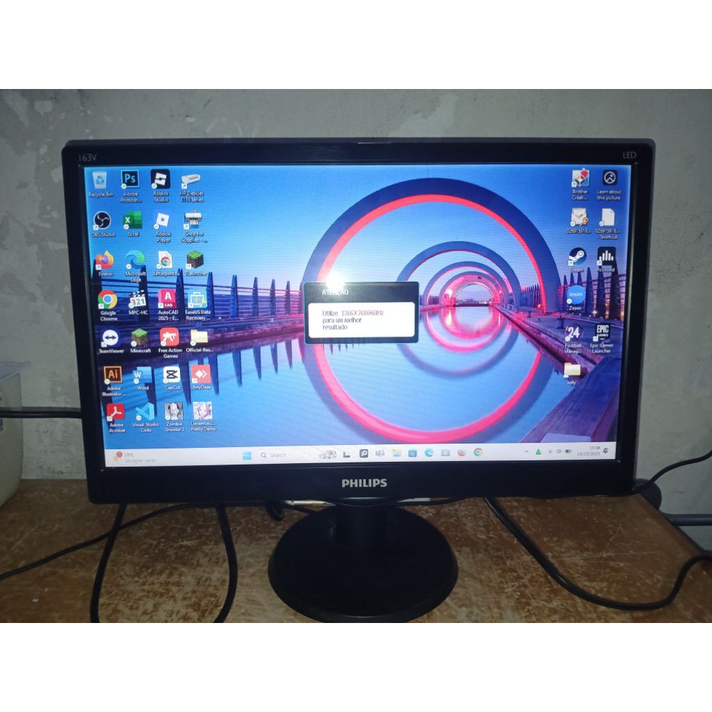 Monitor LED PHILIPS 16 inch wide screen minus putih di pinggiran sedikit