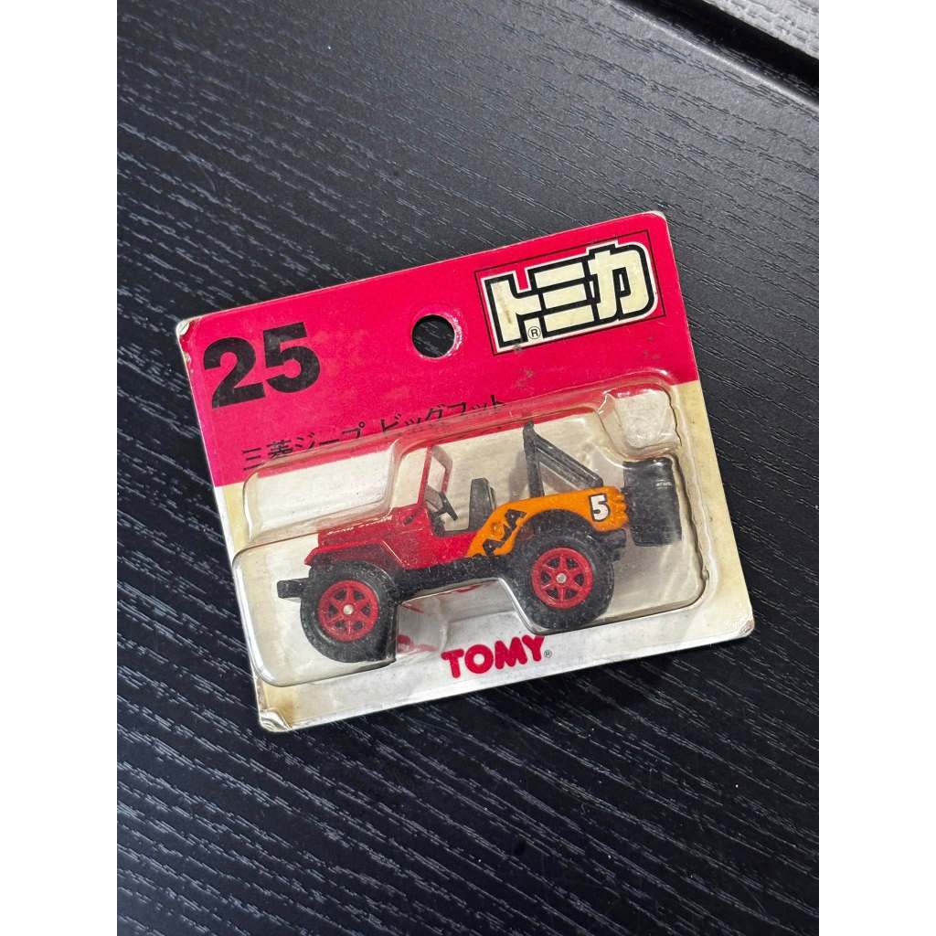 Tomica 25 Mitsubishi H-J58 Jeep Bigfoot Willys Baja Sand Storm 5 Tomy Merah Made in China
