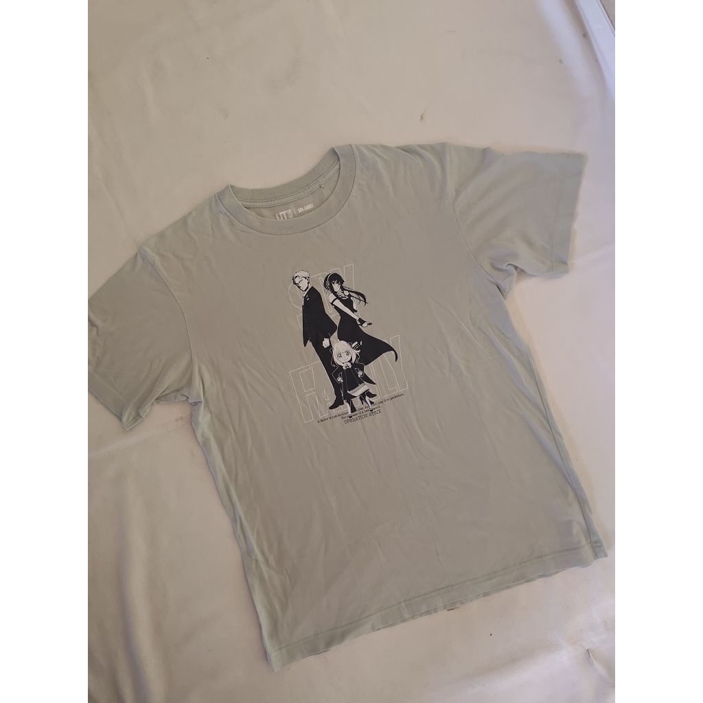 Baju Kaos Uniqlo Colab Anime Spy X Family