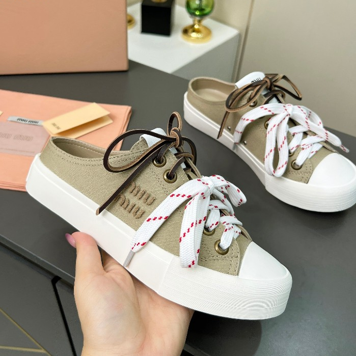 miumiu outdoor Fashion Casual Sepatu Wanita Sneakers Shoes 10141118