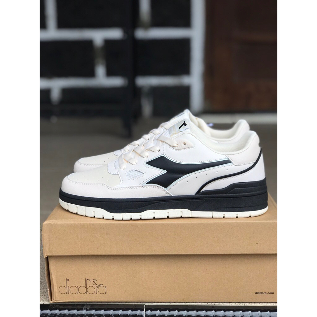 Diadora Nelo Men's's Sneakers Shoes - Beige
