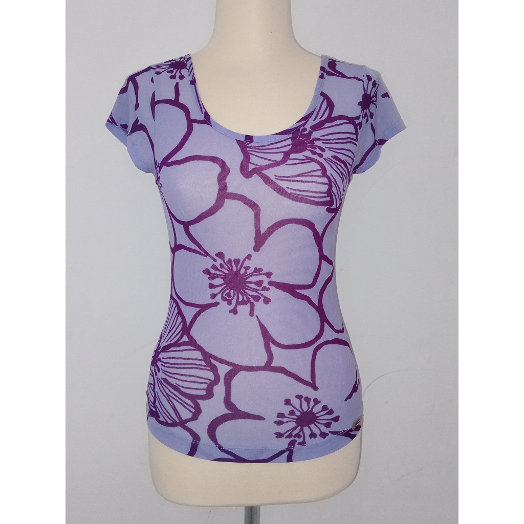 [PRELOVED] Good Atasan Wanita Kaos Crop Bunga Ungu GUESS