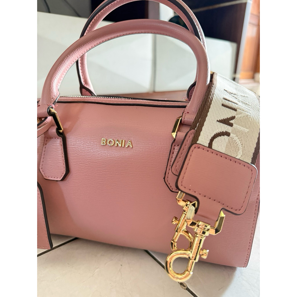 BONIA SPEEDY PRELOVED