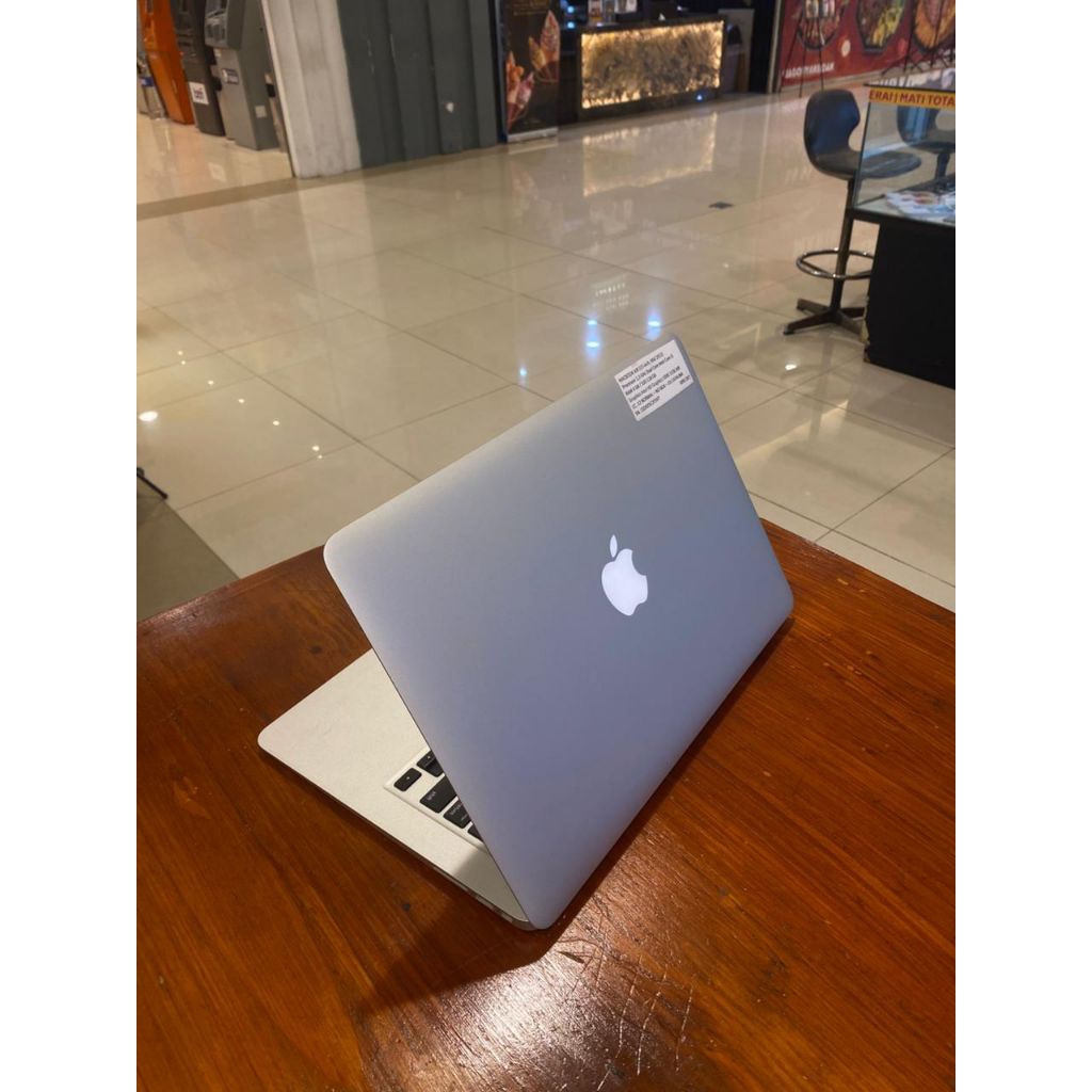 Macbook Air 13 inch 2013 i5 4/128GB