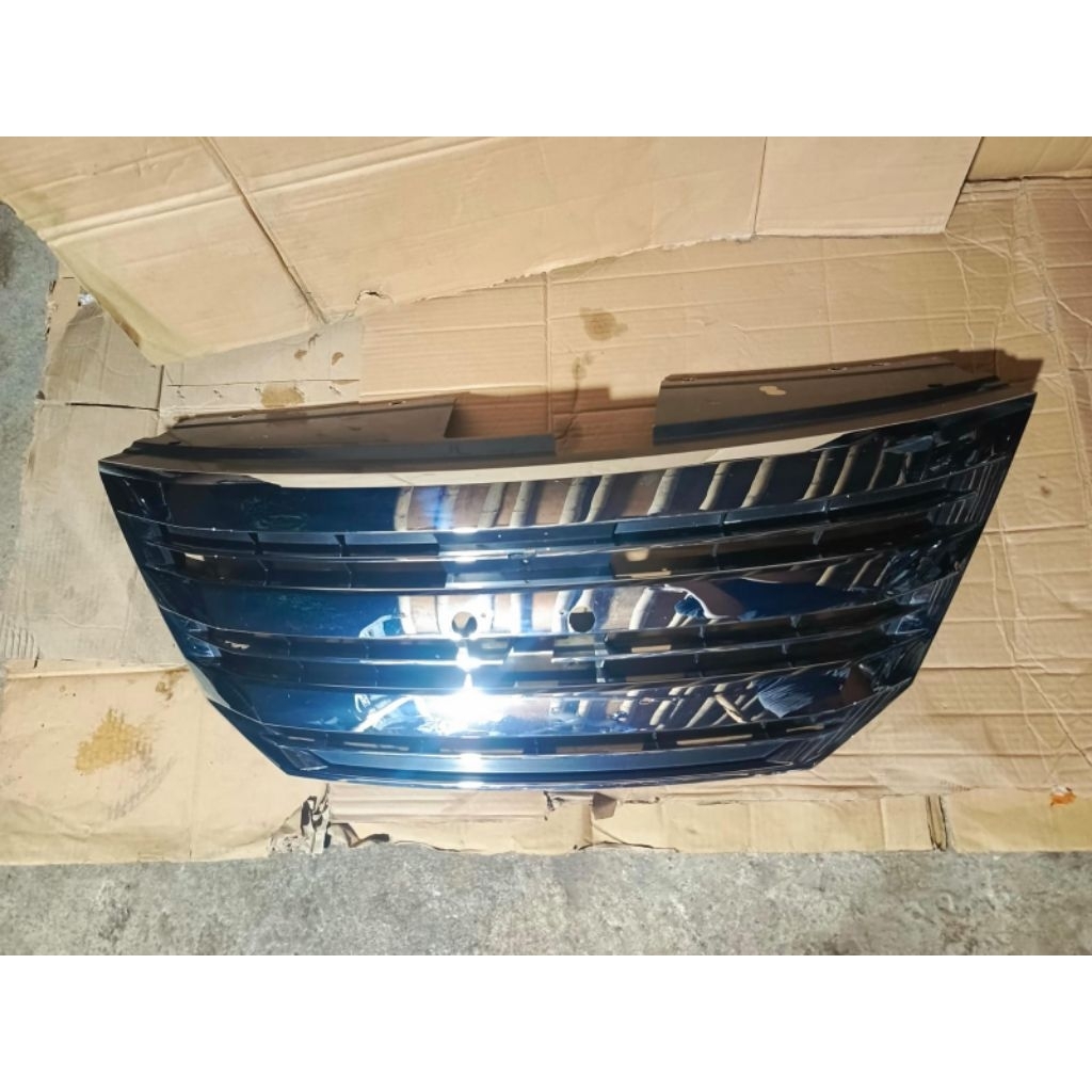 Grill+Camera Nissan Serena C26 Autech Facelift Tahun 2012-2014 Original Part di @WUDAR BODYPART MOBI
