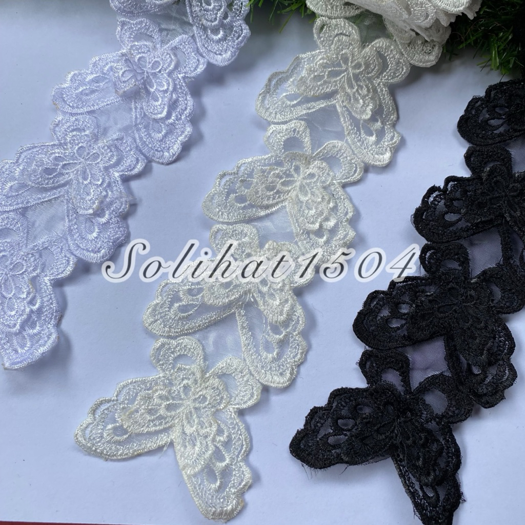 Renda bordir kupu kupu [50cm]