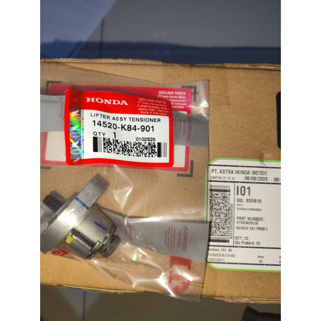 Lifter Assy Tensioner/Tonjokan Keteng. CB150,VERZA,KARIMA. 14520-K84-901. ORI