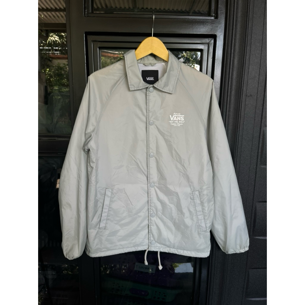 jaket Coach Vans