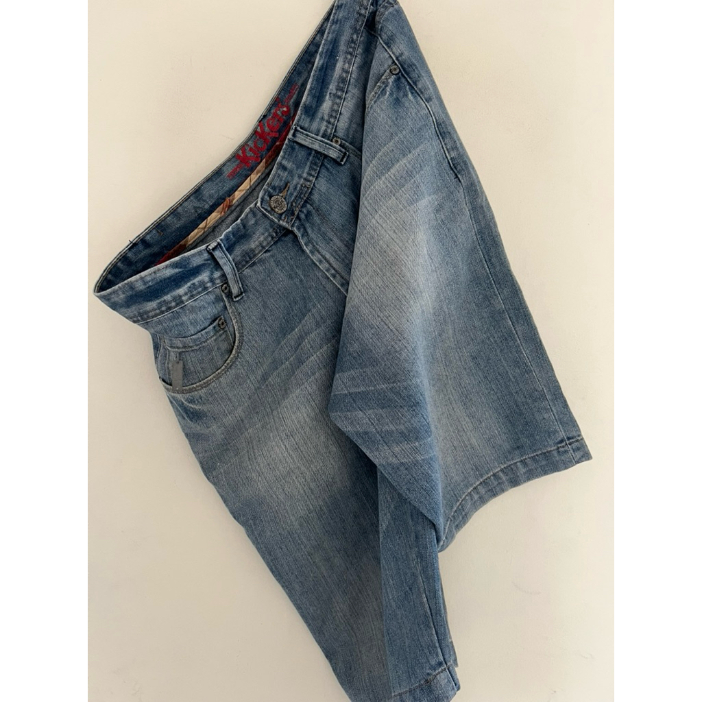 Preloved Celana Pendek Pria Jeans KICKERS