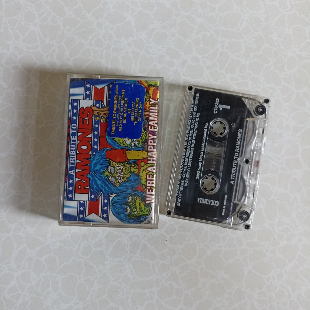 Kaset Pita A Tribute To Ramones Original We're A Happy Family