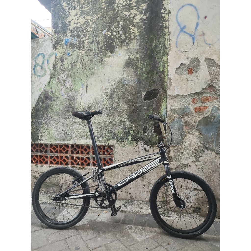 BMX chase fullbike
