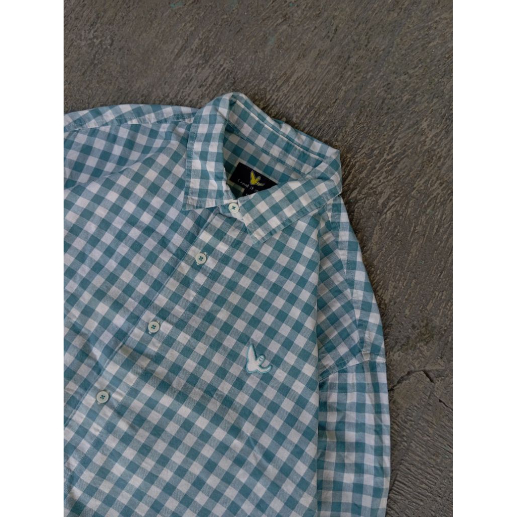 kemeja buttondown MarkGonzales