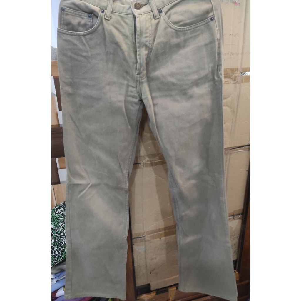 celana jeans cutbray merek "walrus jeans" mhn baca diskripsi produk