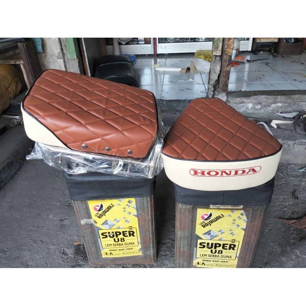 JOK SADEL JOK PISAH 1 SET DEPAN BELAKANG+DUDUKAN HONDA C70 C50 JOK PISPOT C50-JOK C70 TERLARIS