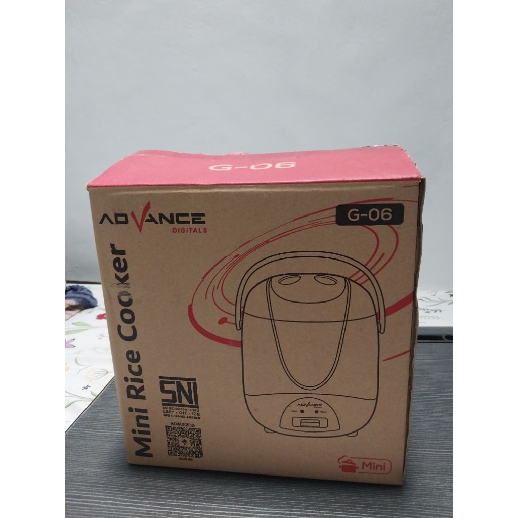 Preloved Advance Rice Cooker Mini 0.6 Liter
