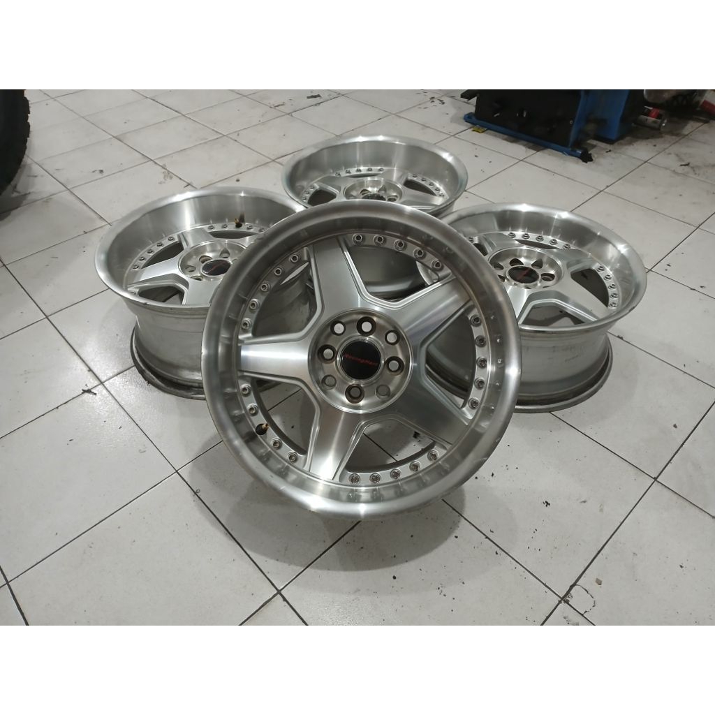 Velg Mobil Second Jf Luxury Ring 16x7,5/8,5 H 8x100/114 Bisa Buat Avanza,Sigra,calya,brio dll.