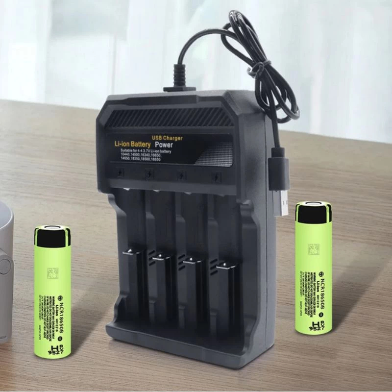 Charger Baterai 4 Slot USB 4.2V 2A Support Baterai Vape A2 A3 Li-ion Battery Universal Charging