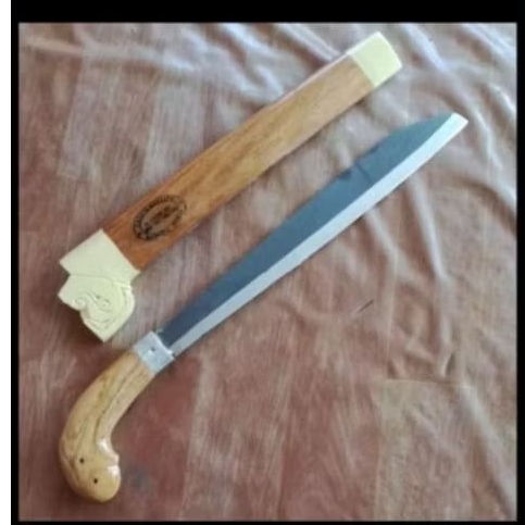pisau pendek kayu