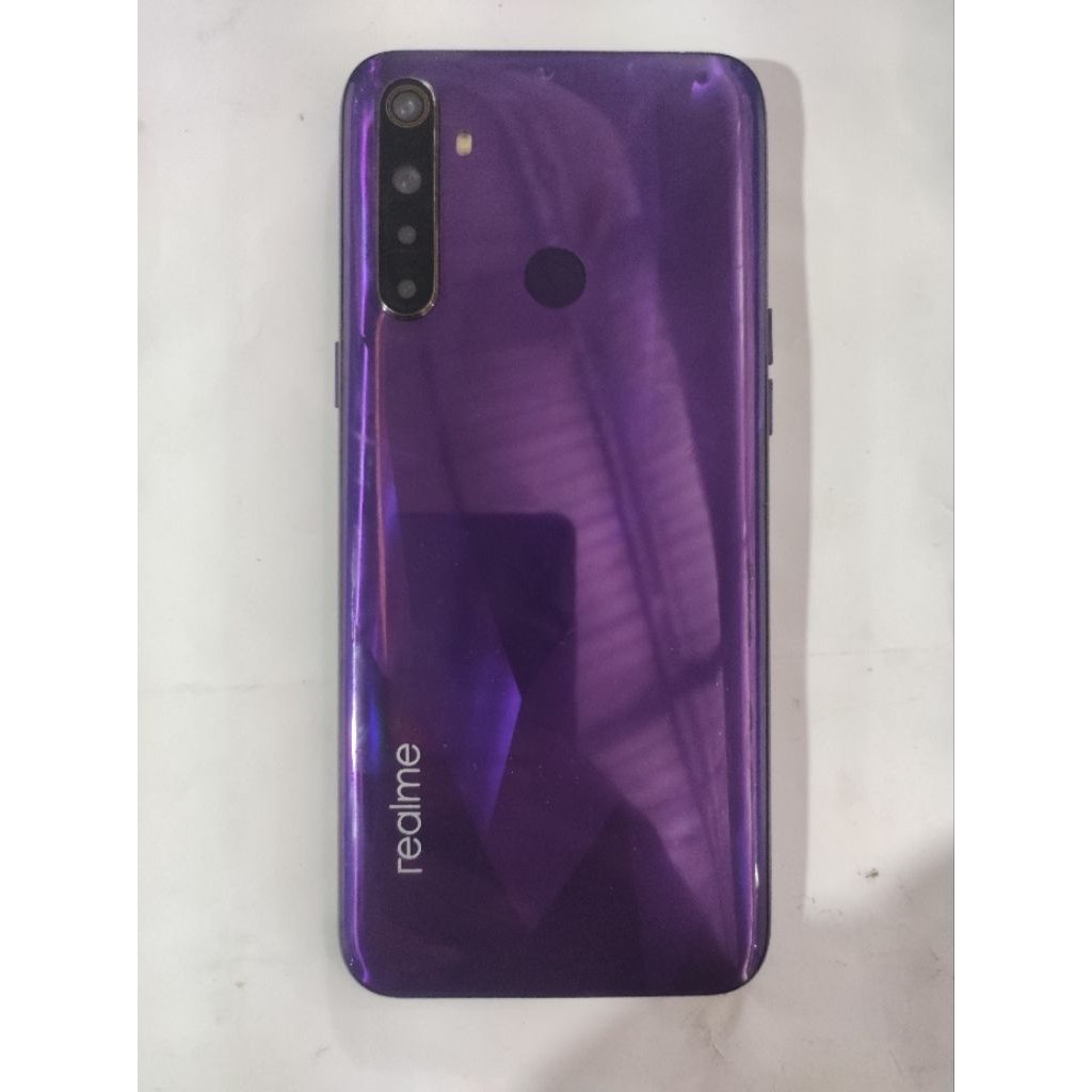 Realme 5 Ram 3/64Gb......