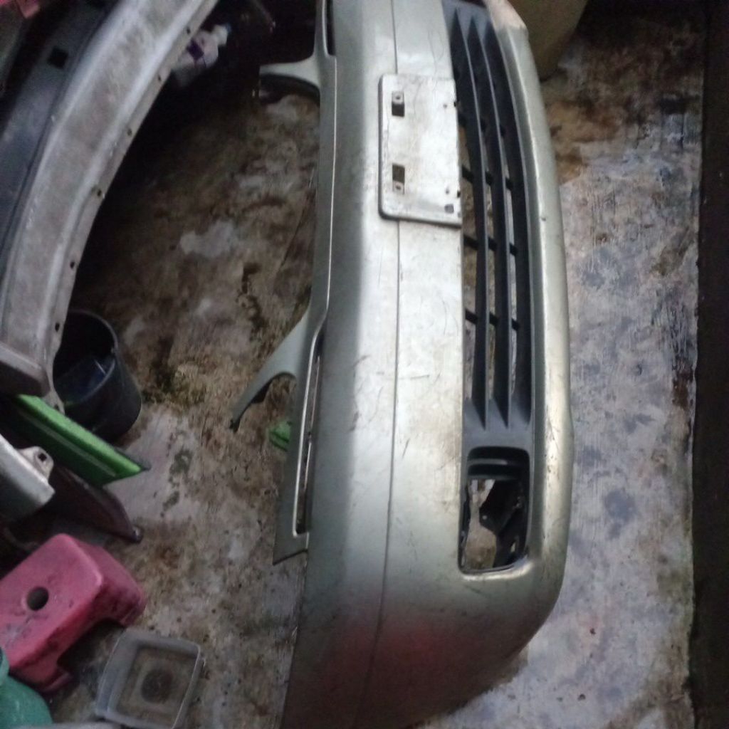 BEMPER DEPAN NISSAN SERENA C24